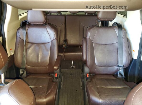 5TDESKFC8MS030590 2021 TOYOTA SIENNA White Rear seats view