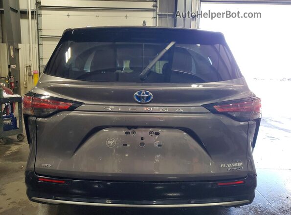 5TDESKFC8MS030590 2021 TOYOTA SIENNA White Rear view