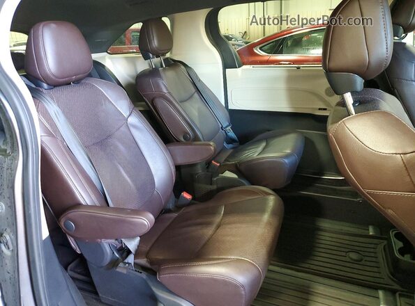 5TDESKFC8MS030590 2021 TOYOTA SIENNA White Rear interior view