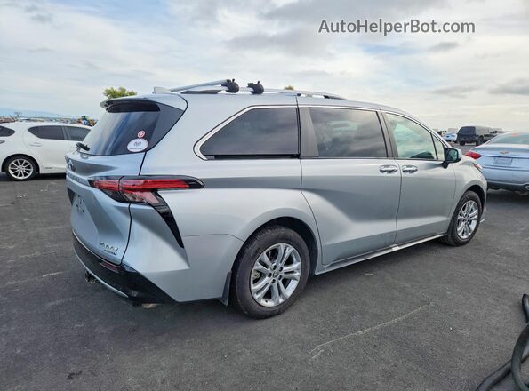 5TDESKFC9PS081293 2023 TOYOTA SIENNA Серебряный Задняя правая четверть