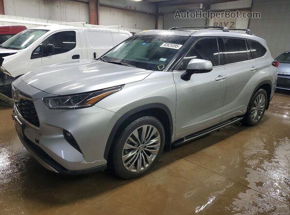 5TDFZRBH9LS043647 2020 TOYOTA HIGHLANDER Серебряный Передняя левая четверть