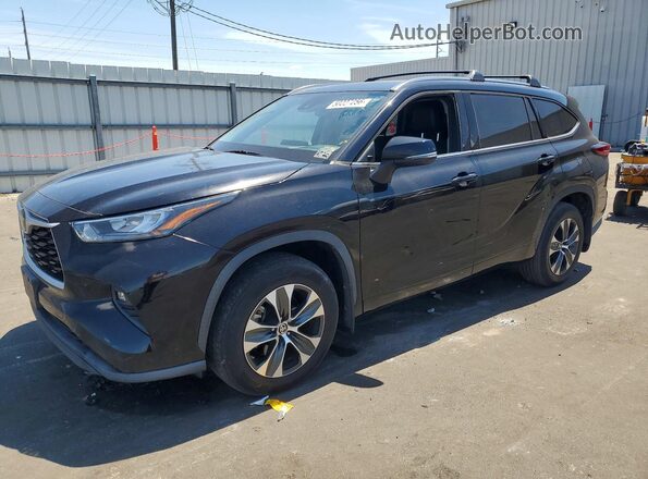 5TDGZRAH5LS513372 2020 TOYOTA HIGHLANDER Черный Передняя левая четверть