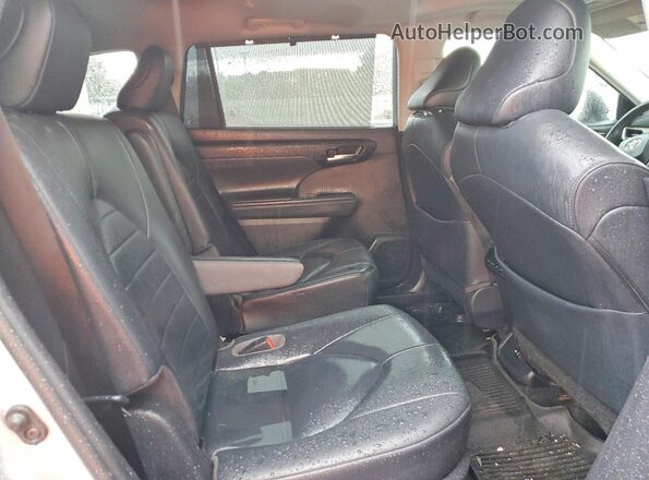 5TDGZRBH0LS018169 2020 TOYOTA HIGHLANDER Угольный Вид задней части салона
