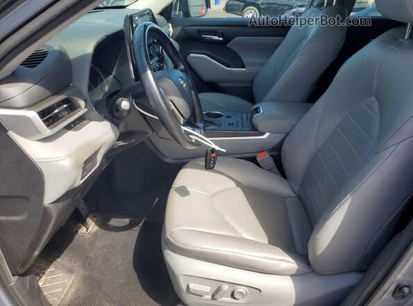 5TDGZRBH4LS043849 2020 TOYOTA HIGHLANDER Серый Вид салона спереди