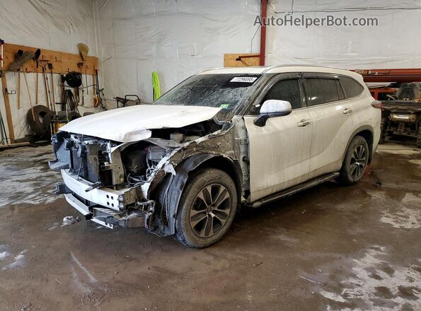 5TDGZRBH4LS504497 2020 TOYOTA LE Белый Передняя левая четверть