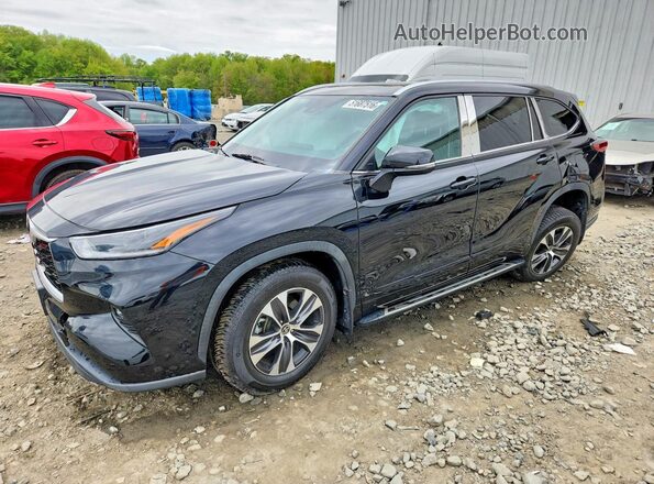 5TDGZRBHXMS132634 2021 TOYOTA HIGHLANDER Черный Передняя левая четверть