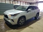 2021 Toyota Highlander Xle Silver vin: 5TDHZRBH7MS088872