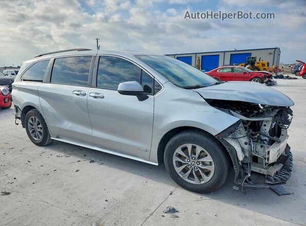 5TDJRKEC3MS033943 2021 TOYOTA SIENNA Silver Передня права чверть