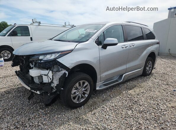 5TDJRKEC6MS039901 2021 TOYOTA SIENNA Silver წინა მარცხენა ხედი სამი მეოთხედიდან