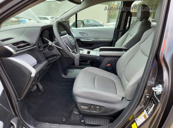5TDJSKFC2SS215360 2025 TOYOTA LE Серый Вид салона спереди