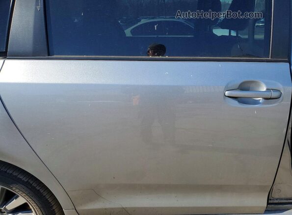 5TDJZ3DC2LS251362 2020 TOYOTA SIENNA Серебряный Вид задней части салона