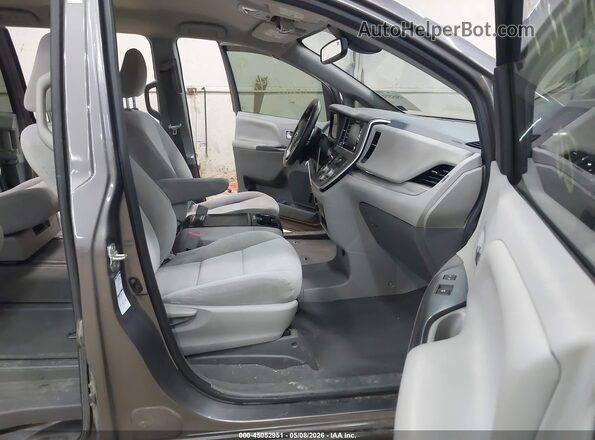 5TDJZ3DC9LS242545 2020 TOYOTA LE Gray Front interior view