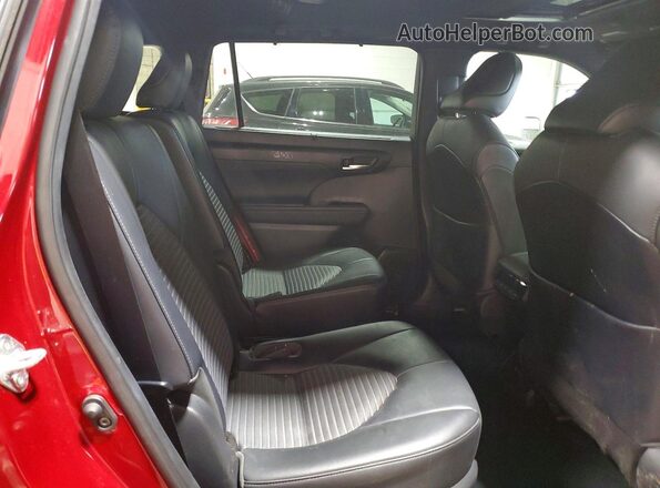 5TDJZRBH3MS080768 2021 TOYOTA HIGHLANDER Красный Вид задней части салона