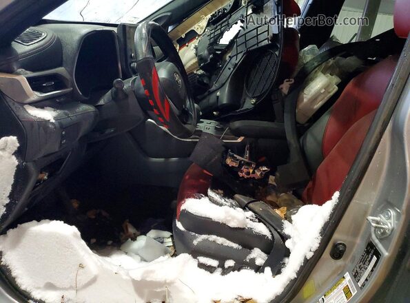 5TDJZRBH5MS069920 2021 TOYOTA HIGHLANDER Серебряный Вид салона спереди