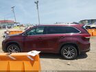 2018 Toyota Highlander Xle Бежевый vin: 5TDJZRFH0JS491860