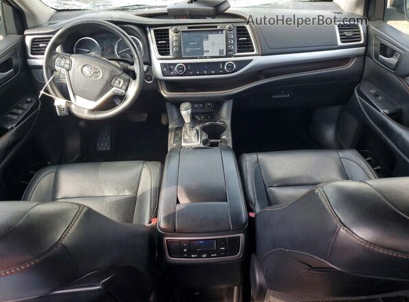 5TDJZRFH0JS525747 2018 TOYOTA HIGHLANDER White Widok deski rozdzielczej