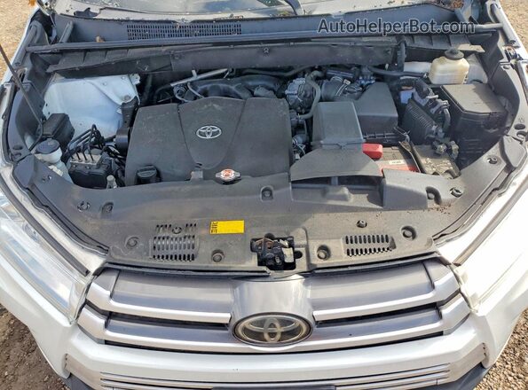 5TDJZRFH0JS525747 2018 TOYOTA HIGHLANDER White Widok komory silnika