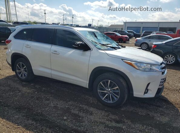 5TDJZRFH0JS525747 2018 TOYOTA HIGHLANDER White Przód prawy
