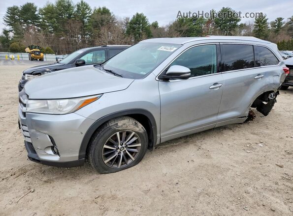 5TDJZRFH0JS539888 2018 TOYOTA HIGHLANDER Silver Front left