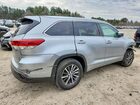 2018 Toyota Highlander Xle Silver vin: 5TDJZRFH0JS539888