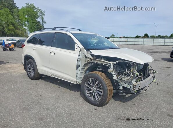 5TDJZRFH0JS543083 2018 TOYOTA HIGHLANDER Silver Delantero derecho