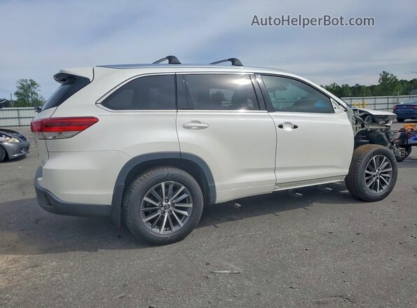 5TDJZRFH0JS543083 2018 TOYOTA HIGHLANDER Silver Trasero derecho