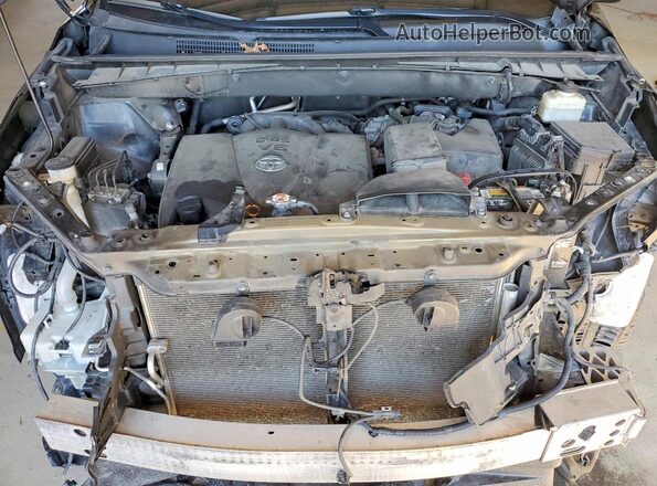 5TDJZRFH0JS893863 2018 TOYOTA HIGHLANDER Black Engine compartment view