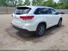 2018 Toyota Highlander Xle White vin: 5TDJZRFH0JS912508