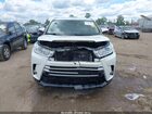 2018 Toyota Highlander Xle White vin: 5TDJZRFH0JS912508