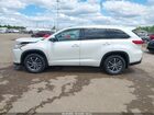 2018 Toyota Highlander Xle White vin: 5TDJZRFH0JS912508