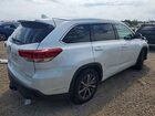 2018 Toyota Highlander Xle White vin: 5TDJZRFH1JS836068