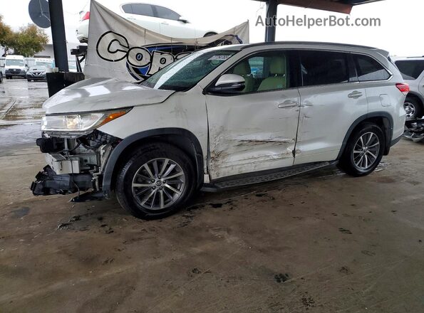 5TDJZRFH1JS902960 2018 TOYOTA HIGHLANDER White წინა მარცხენა ხედი სამი მეოთხედიდან