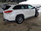 2018 Toyota Highlander Se White vin: 5TDJZRFH1JS902960