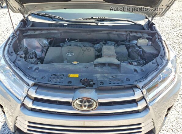 5TDJZRFH2HS438801 2017 TOYOTA HIGHLANDER Серебряный Вид подкапотного пространства