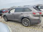 2017 Toyota Highlander Xle Gray vin: 5TDJZRFH2HS470101