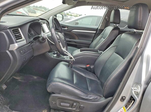 5TDJZRFH2JS523403 2018 TOYOTA HIGHLANDER Silver Vista interior delantera