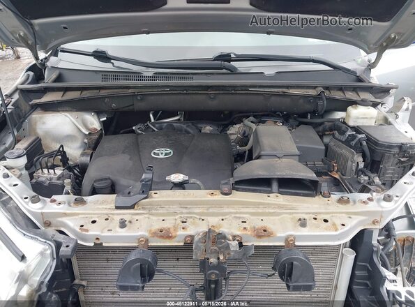 5TDJZRFH2JS808280 2018 TOYOTA HIGHLANDER Silver Vista trasera