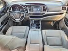 2019 Toyota Highlander Xle Белый vin: 5TDJZRFH2KS926671