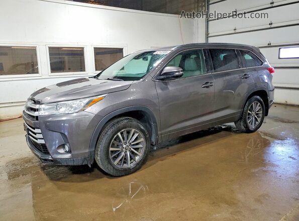 5TDJZRFH3HS367589 2017 TOYOTA HIGHLANDER Серый Передняя левая четверть