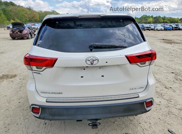 5TDJZRFH3JS833253 2018 TOYOTA HIGHLANDER Белый Вид сзади