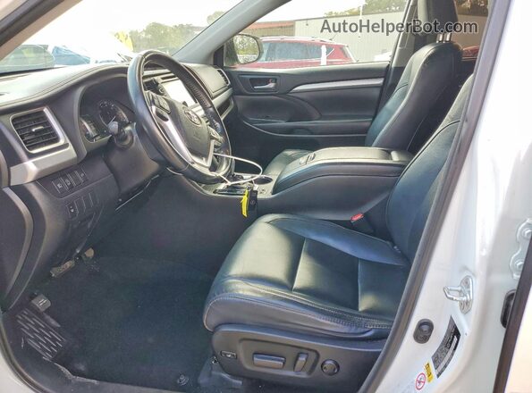 5TDJZRFH3JS833253 2018 TOYOTA HIGHLANDER Белый Вид салона спереди