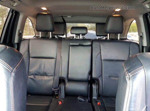 5TDJZRFH3JS833253 2018 TOYOTA HIGHLANDER Белый Вид задних сидений