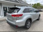 2017 Toyota Highlander Xle Silver vin: 5TDJZRFH4HS381579