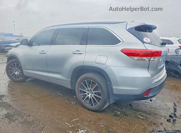 5TDJZRFH5HS370607 2017 TOYOTA HIGHLANDER Серебряный Задняя левая четверть
