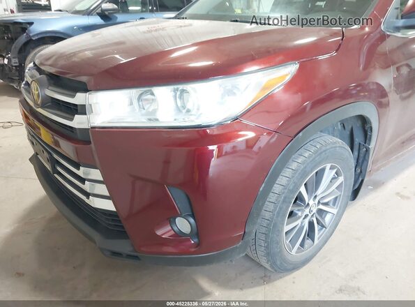 5TDJZRFH5HS398939 2017 TOYOTA HIGHLANDER Красный Вид спереди