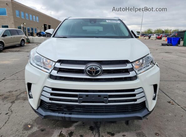 5TDJZRFH6JS875674 2018 TOYOTA HIGHLANDER Белый Вид спереди