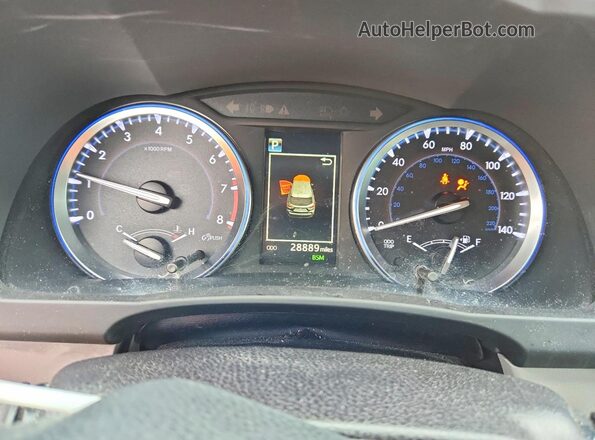 5TDJZRFH6JS875674 2018 TOYOTA HIGHLANDER Белый Вид щитка приборов