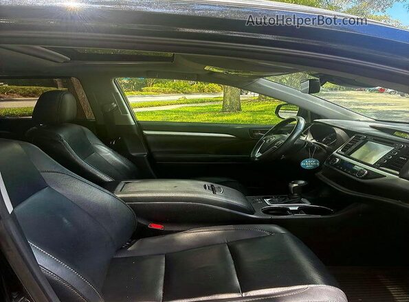 5TDJZRFH6KS604292 2019 TOYOTA HIGHLANDER Черный Вид спереди