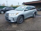 2018 Toyota Highlander Xle Серый vin: 5TDJZRFH7JS485439