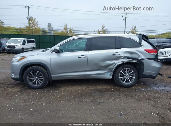 5TDJZRFH7JS485439 2018 TOYOTA LE Серый Панорамный вид салона 360°